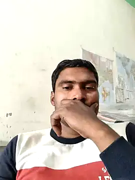 Snapshot of ccuteboyyyy chatting on February 22, 9:12 am ccuteboyyyy online show from February 22, 9:12 am