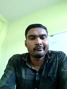 Snapshot of ccuteboyyyy chatting on November 6, 6:25 am ccuteboyyyy online show from November 6, 6:25 am