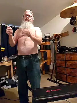 Snapshot of HardSteele97 chatting on March 6, 10:06 pm HardSteele97 online show from March 6, 10:06 pm