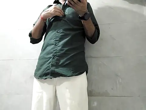 Snapshot of Lustyluckyy chatting on September 8, 6:07 pm Lustyluckyy online show from September 8, 6:07 pm