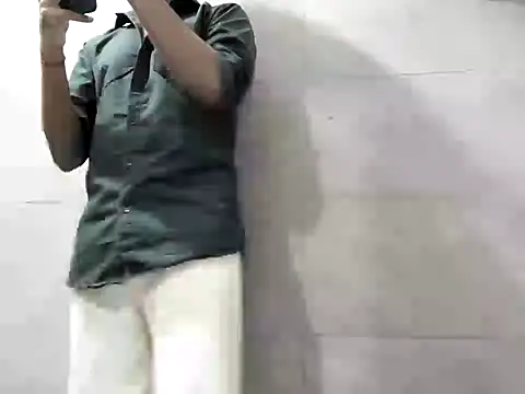 Snapshot of Lustyluckyy chatting on September 27, 8:36 pm Lustyluckyy online show from September 27, 8:36 pm