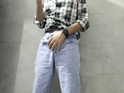 Snapshot of Lustyluckyy chatting on October 31, 3:46 pm Lustyluckyy online show from October 31, 3:46 pm