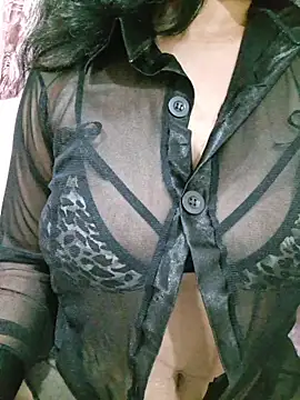 Snapshot of Jassi_Does chatting on February 27, 9:26 pm Jassi Does online show from February 27, 9:26 pm