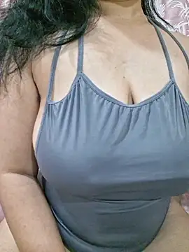 Jassi Does online show from April 11, 5:06 pm