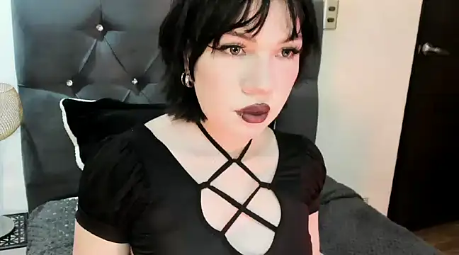 Snapshot of Gothel_4 chatting on February 24, 8:25 pm Gothel 4 online show from February 24, 8:25 pm