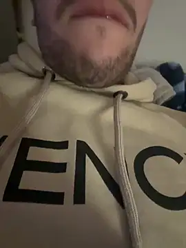 yaxxx03 online show from February 14, 10:47 pm