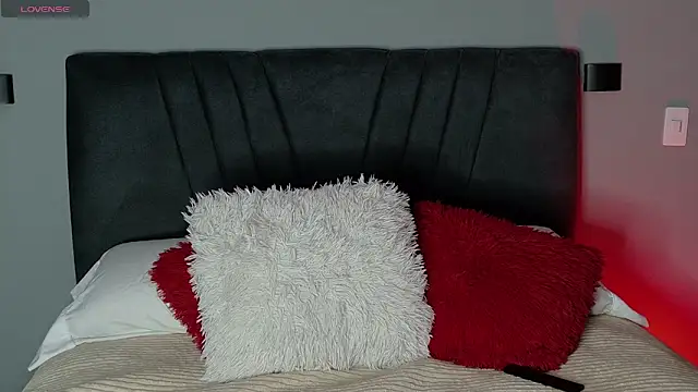 alejandra jonees online show from March 15, 12:36 am