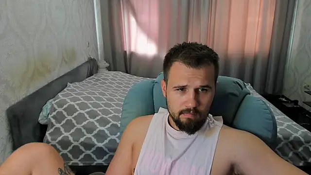 Vladik b online show from August 7, 9:00 am