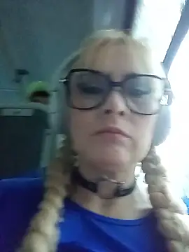 Snapshot of CandieGilson__ chatting on May 28, 11:29 am CandieGilson online show from May 28, 11:29 am