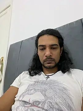 Snapshot of Fuckboy2535 chatting on February 16, 4:31 am Fuckboy2535 online show from February 16, 4:31 am