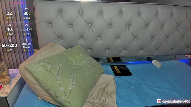 Estiv18  online show from April 9, 2:11 am