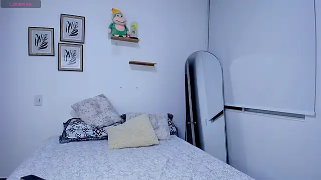 sarita bigbooty  online show from March 30, 4:57 am