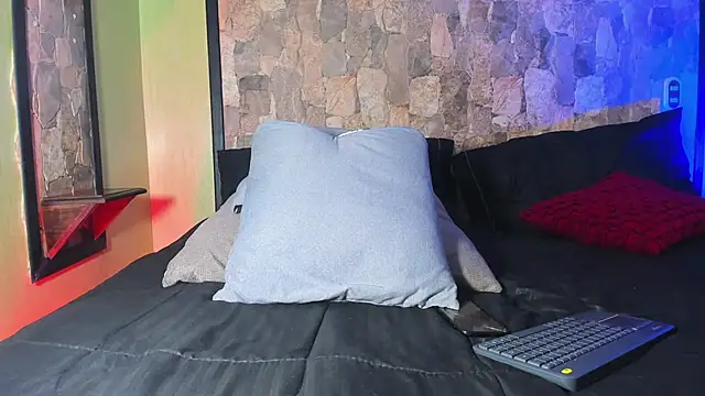 Snapshot of RyanGreys chatting on March 6, 12:30 pm RyanGreys online show from March 6, 12:30 pm