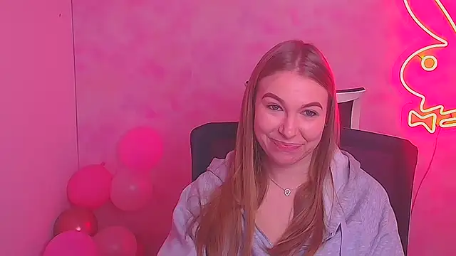 Snapshot of Dana_flowers chatting on February 21, 9:13 am Dana flowers online show from February 21, 9:13 am