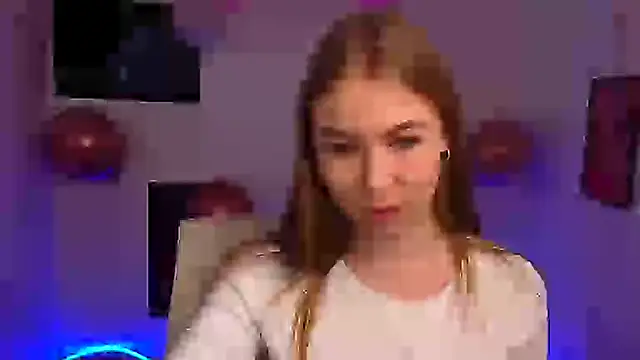 Snapshot of Dana_flowers chatting on February 25, 12:13 pm Dana flowers online show from February 25, 12:13 pm