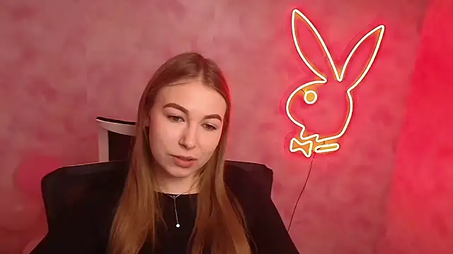 Snapshot of Dana_flowers chatting on March 5, 6:23 am Dana flowers online show from March 5, 6:23 am