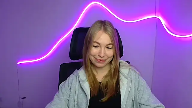 Snapshot of Dana_flowers chatting on September 27, 5:23 am Dana flowers online show from September 27, 5:23 am