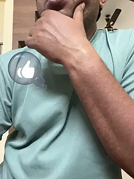 Snapshot of Kristi_Uniq chatting on February 11, 5:50 pm Kristi Uniq online show from February 11, 5:50 pm