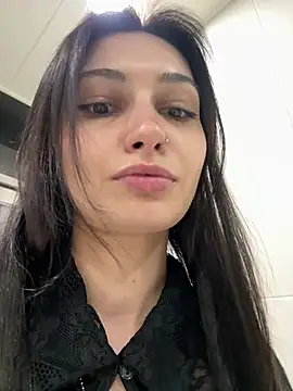 lunalovelee online show from July 1, 2:07 pm