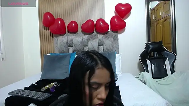 Snapshot of natasha_steele chatting on February 19, 7:48 pm natasha steele online show from February 19, 7:48 pm