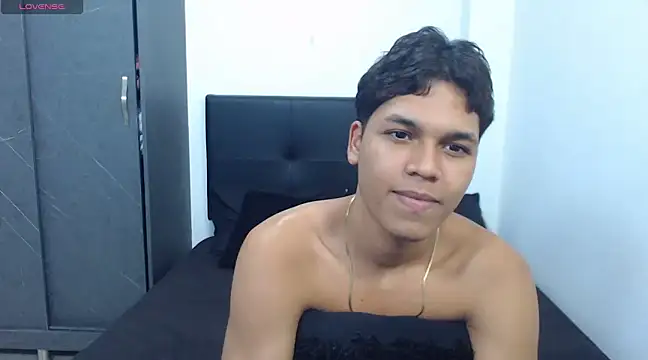 David Gil19 online show from March 20, 7:47 am