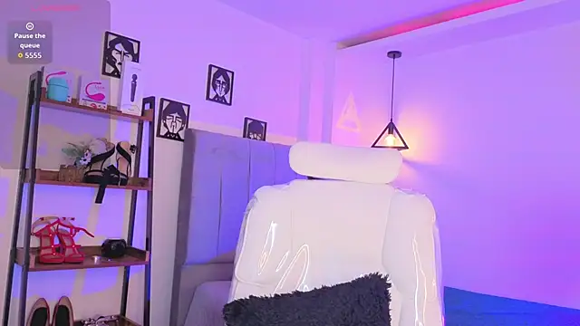 Miller Vanessa  online show from March 25, 8:48 pm