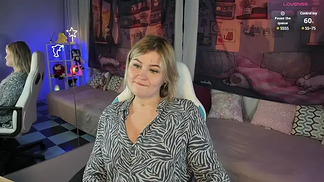 MargoBryan online show from March 10, 8:45 pm