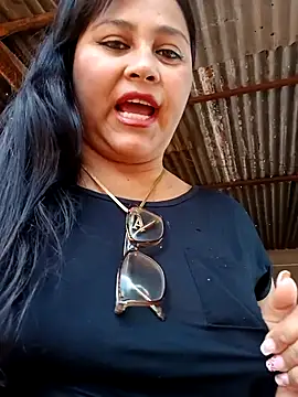 promiscuous-indecent-momm online show from March 22, 7:20 pm