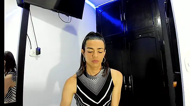 Dollcatalina online show from March 3, 4:25 am