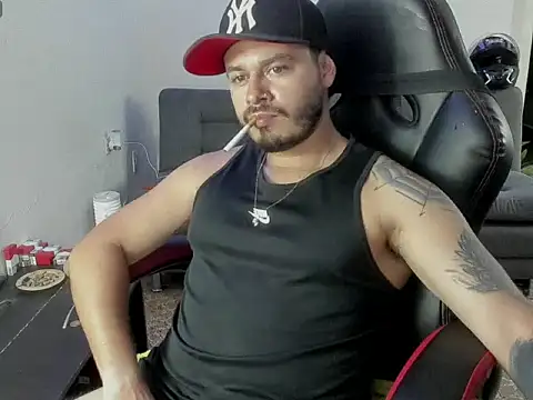 ragnar lothbrok777 online show from November 4, 9:36 pm