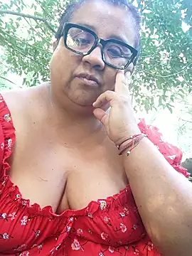 erinadarling79 online show from March 30, 1:12 pm