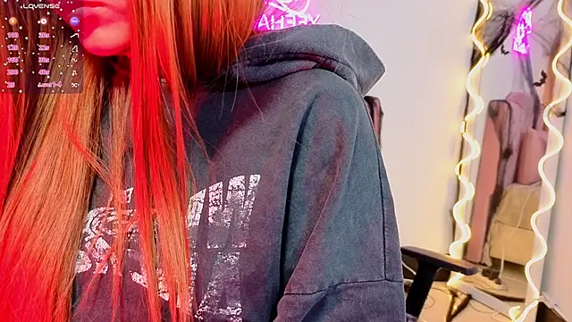 LUDO KITTY TAY online show from October 29, 3:09 am