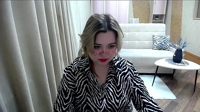 Snapshot of Finna_39 chatting on February 20, 8:25 pm Finna 39 online show from February 20, 8:25 pm