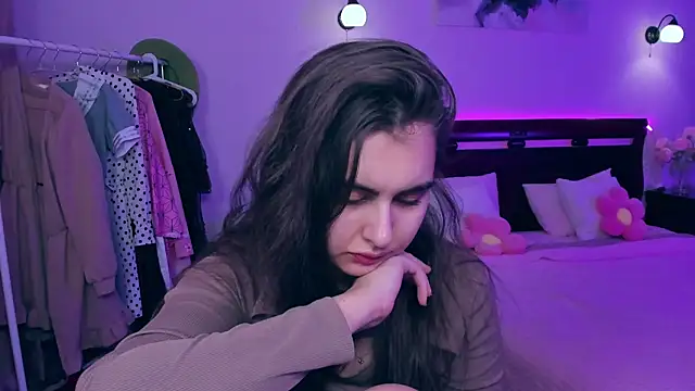 GabriellaMays online show from March 4, 8:13 am