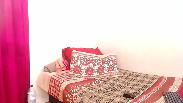 CurvyCutiexx94 online show from November 11, 6:02 am