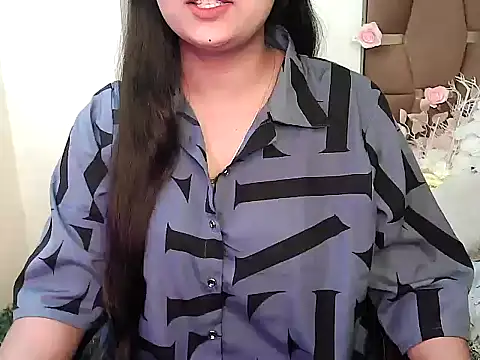 megancatluna online show from November 17, 4:40 am