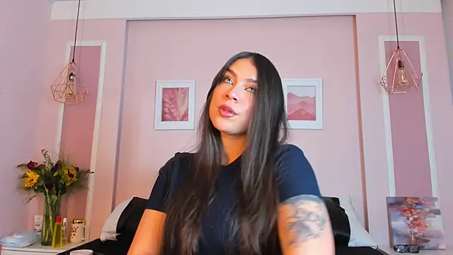 Snapshot of Annie_rhoades chatting on September 11, 1:00 pm Annie rhoades online show from September 11, 1:00 pm