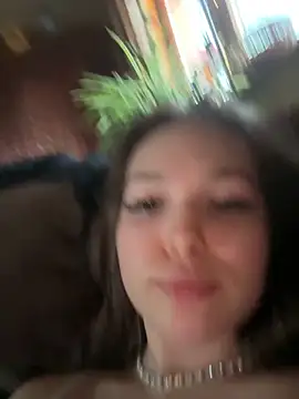 Snapshot of -Amora chatting on November 11, 12:16 pm -Amora online show from November 11, 12:16 pm