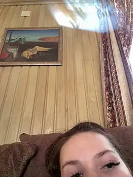 Snapshot of -Amora chatting on February 9, 12:31 pm -Amora online show from February 9, 12:31 pm