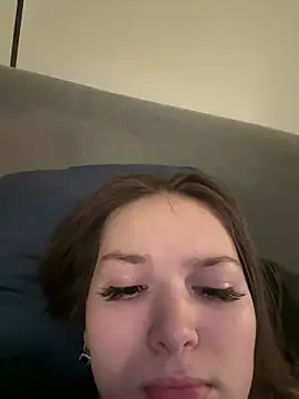 Snapshot of -Amora chatting on February 13, 12:12 pm -Amora online show from February 13, 12:12 pm