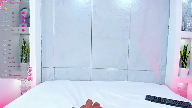 MiaMistrex online show from October 18, 4:26 am