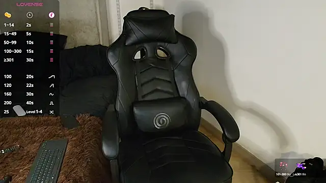 Snapshot of kevin_jef chatting on February 21, 3:12 am kevin jef online show from February 21, 3:12 am