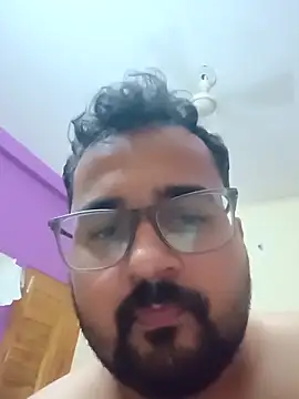 Snapshot of susthovai chatting on May 11, 5:54 pm susthovai online show from May 11, 5:54 pm