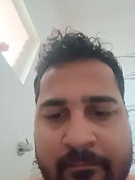 Snapshot of susthovai chatting on May 28, 1:58 am susthovai online show from May 28, 1:58 am