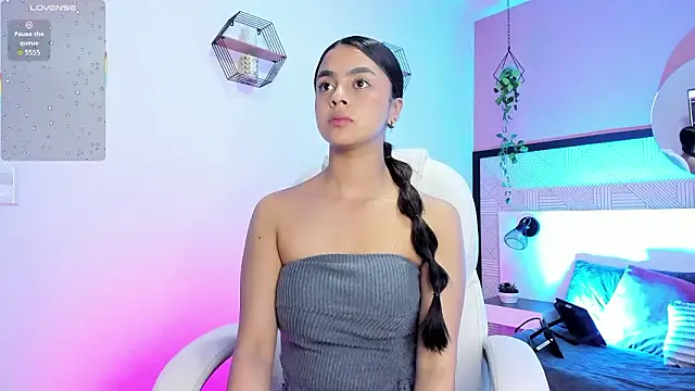 Bella walker  online show from February 4, 8:14 pm