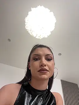 VanessaOssry online show from February 23, 6:49 pm