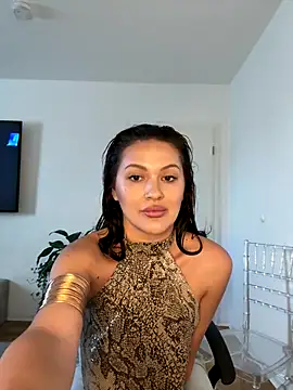 YoungHotMilf97 online show from November 3, 8:48 am