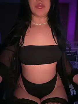 YoungHotMilf97 online show from May 11, 7:14 am