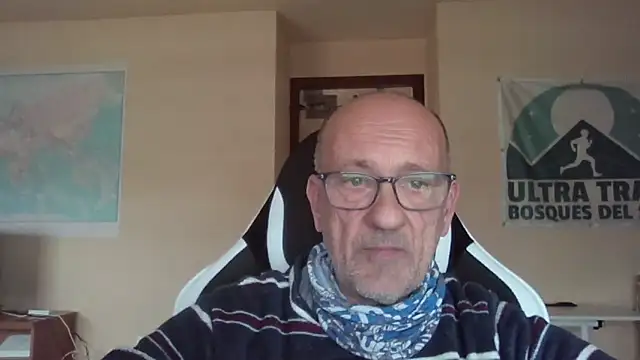 llopaco online show from February 1, 12:15 pm