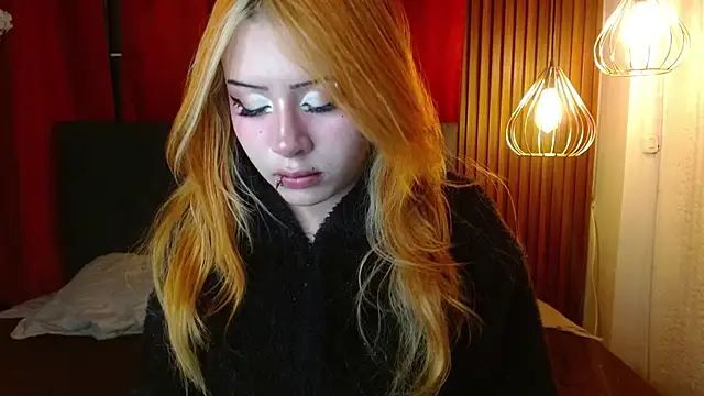 Snapshot of fyreandfox_ chatting on March 31, 8:42 pm fyreandfox online show from March 31, 8:42 pm